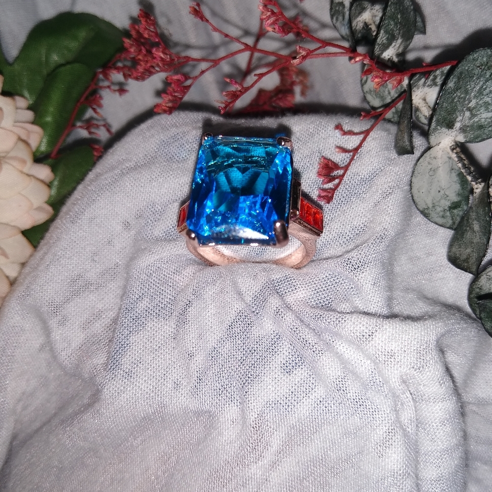 NWT 10.4CT Lab Aquamarine Silver Plated Ring